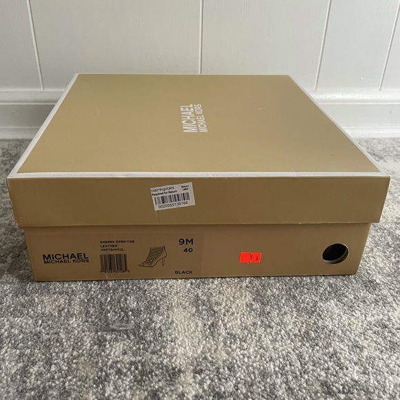 MICHAEL KORS- Sherry open toe black leather heels. Size 9 - Picture 7 of 8